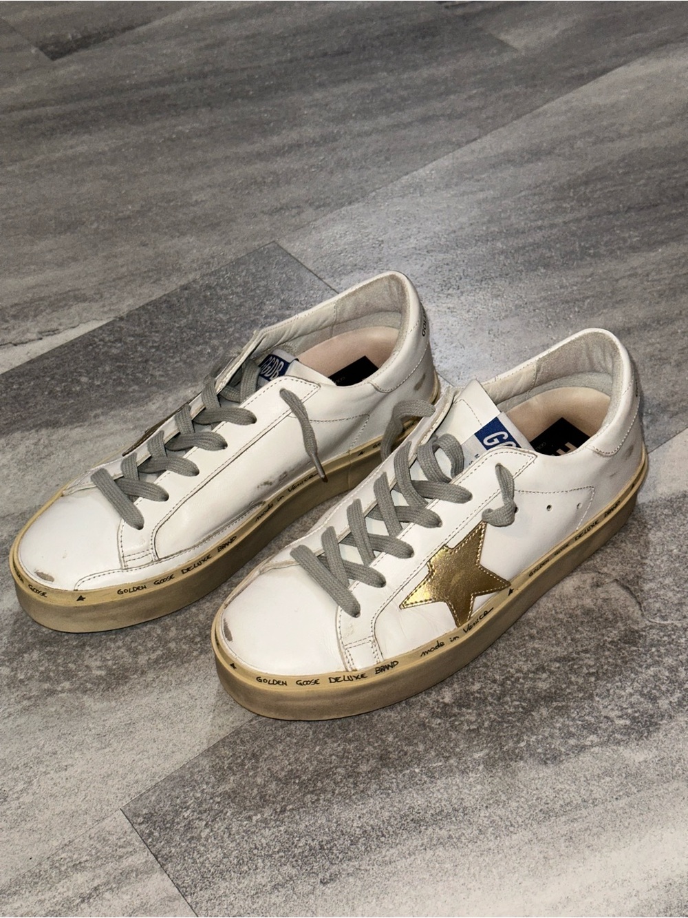 Golden Goose Hi-Star white leather sneakers
Size 38